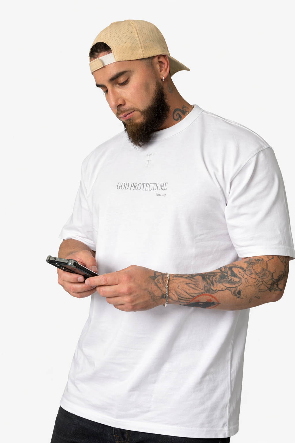 GOD PROTETCS ME - Polera Loose Fit